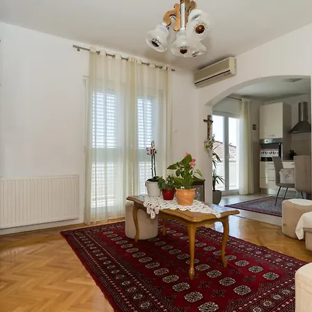 Marija Apartamento Jesenice (Split-Dalmatia)